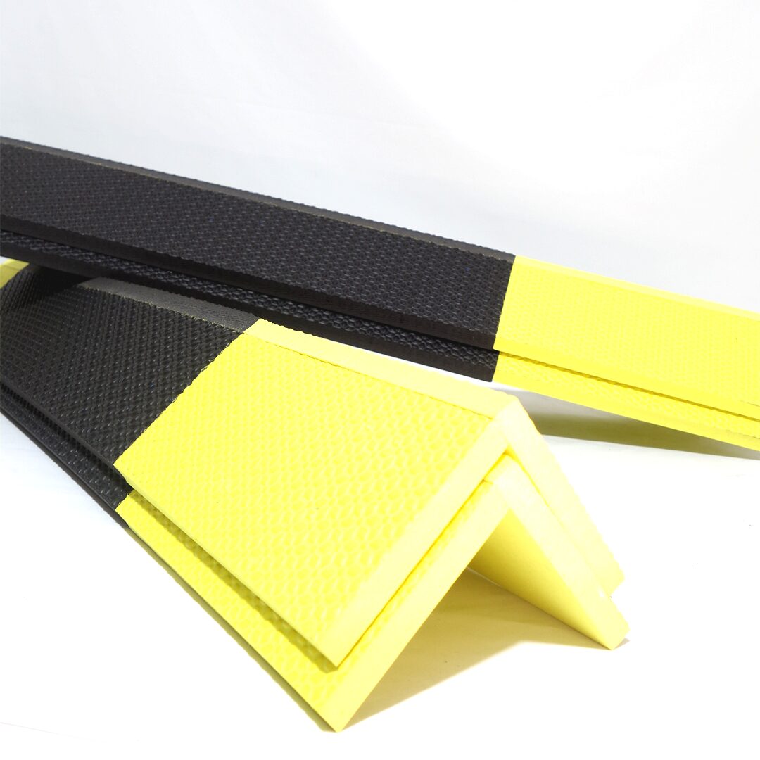 Protetor de Quina para Garagens | Aba 10cm - Imagem 3